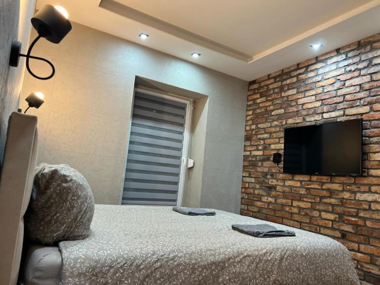 Raciborska Royal Apartment - Miejsce Parkingowe Na Parkingu Strzezonym Gliwice Exterior foto
